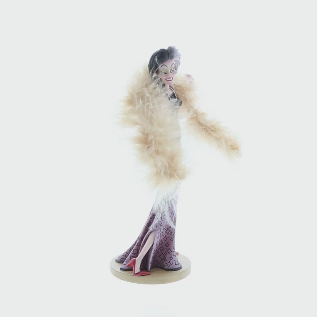Disney Showcase Collection - Cruella De Vil Couture de Force Figurine